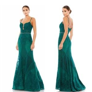Beautiful Mac Duggal Emerald Embroidered Sleeveless Plunge Neck Trumpet Gown